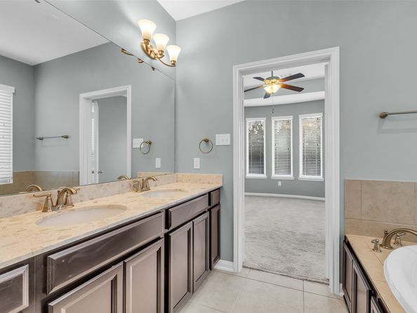 2645 Ivy Wood Lane, Conroe TX 77385