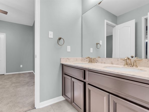 2645 Ivy Wood Lane, Conroe TX 77385