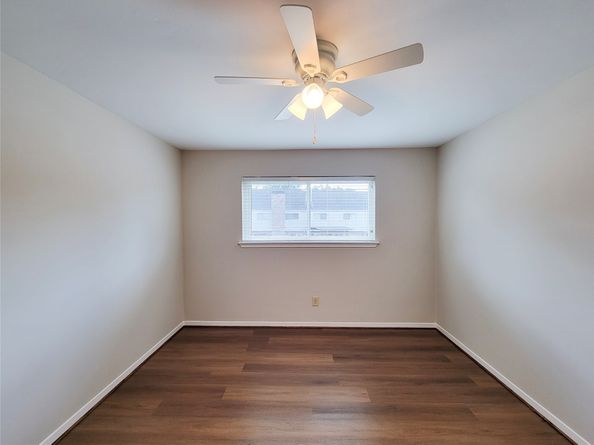 10276 Briar Forest Drive 25, Houston TX 77042