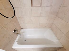 10276 Briar Forest Drive 25, Houston TX 77042