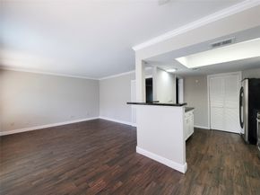 10276 Briar Forest Drive 25, Houston TX 77042