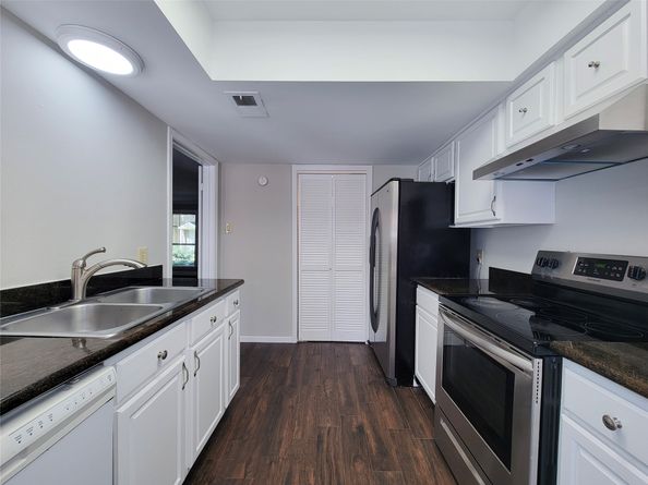 10276 Briar Forest Drive 25, Houston TX 77042