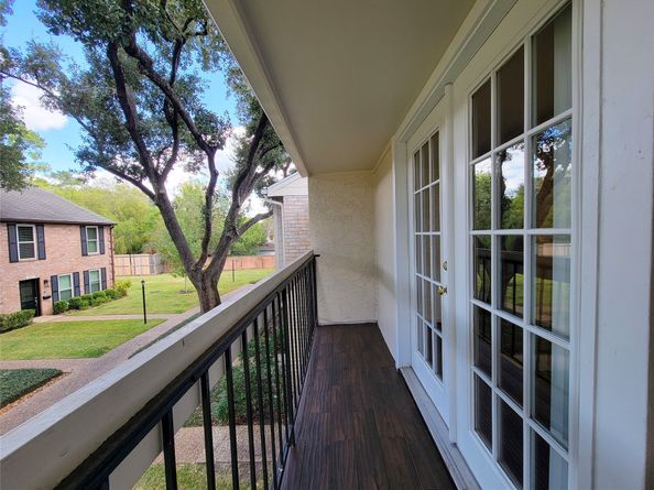 10276 Briar Forest Drive 25, Houston TX 77042