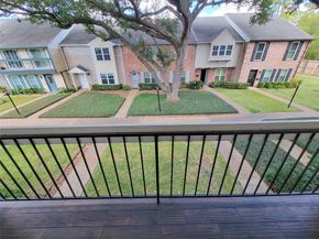 10276 Briar Forest Drive 25, Houston TX 77042