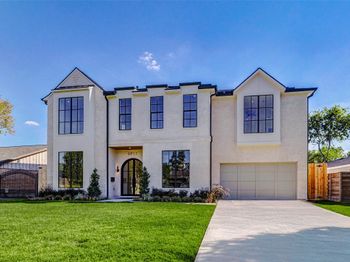 6911 Hartland Avenue