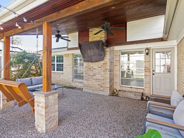 13910 Ella Lee Lane, Houston TX 77077