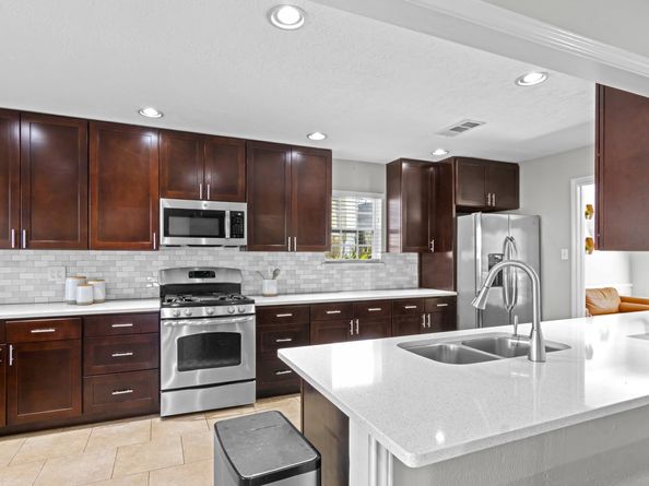 13910 Ella Lee Lane, Houston TX 77077