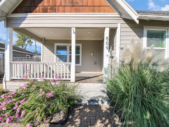 509 Vincent Street, Houston TX 77009