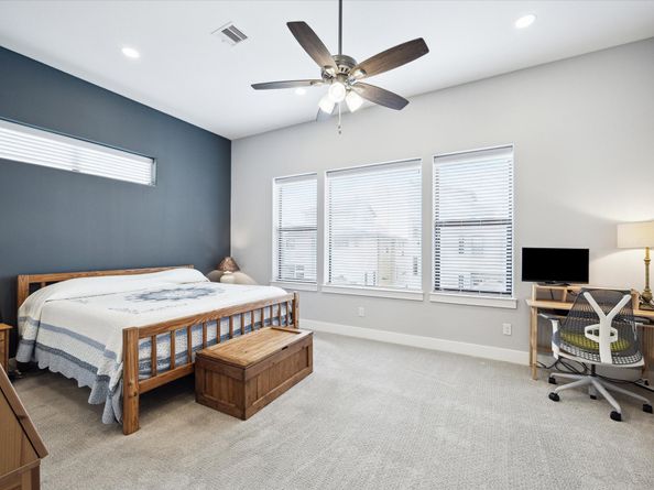 4618 La Branch Street, Houston TX 77004