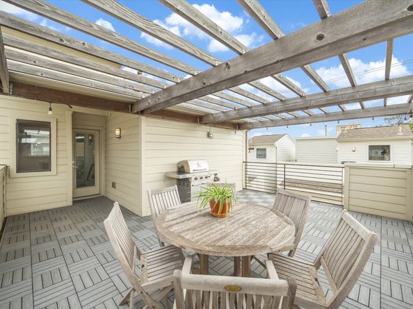 4618 La Branch Street, Houston TX 77004