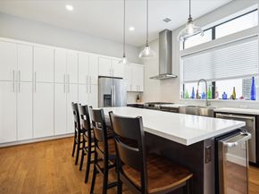 4618 La Branch Street, Houston TX 77004