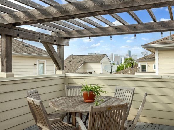 4618 La Branch Street, Houston TX 77004