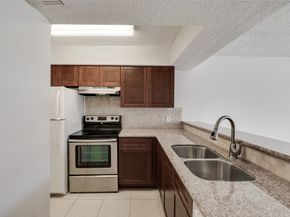 2800 Jeanetta Street 908, Houston TX 77063