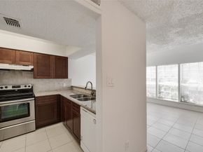 2800 Jeanetta Street 908, Houston TX 77063