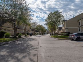 13600 Breton Ridge Street 35C, Houston TX 77070