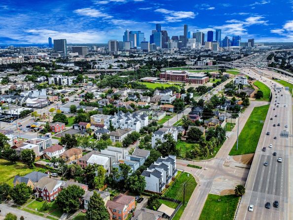 2014 Blodgett Street, Houston TX 77004
