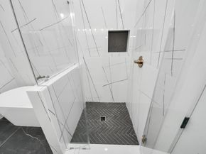 2014 Blodgett Street, Houston TX 77004