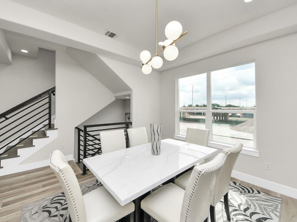 2014 Blodgett Street, Houston TX 77004