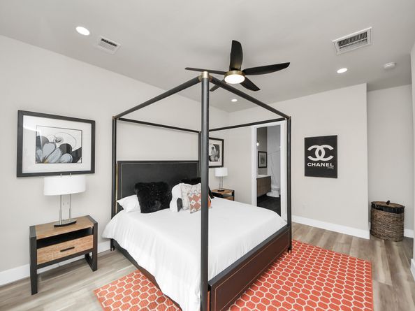 2014 Blodgett Street, Houston TX 77004