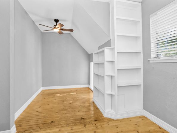 17210 Imperial Valley Drive 55, Houston TX 77060