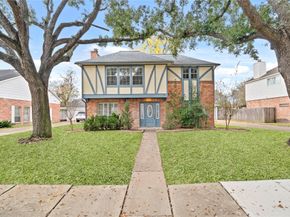 8115 Town Creek Drive, Houston TX 77095