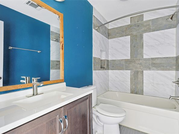 11727 Gardenglen Drive, Houston TX 77070