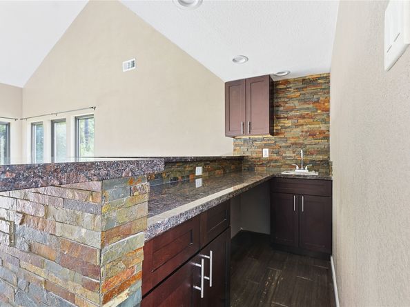 11727 Gardenglen Drive, Houston TX 77070