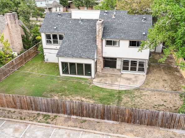 11727 Gardenglen Drive, Houston TX 77070