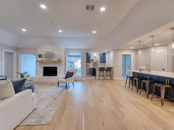 7602 Pagewood Lane, Houston TX 77063