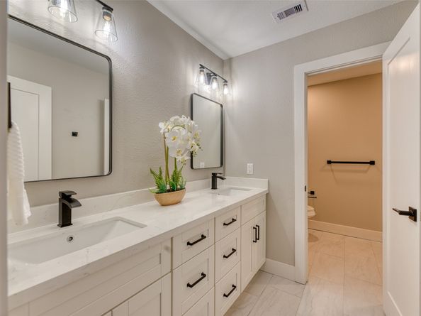 7602 Pagewood Lane, Houston TX 77063