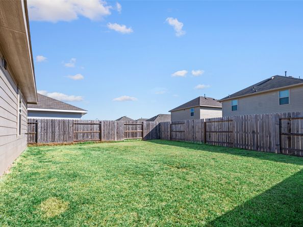 19535 Oliveto Ct Court, New Caney TX 77357