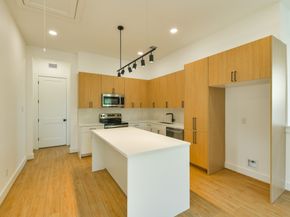 162 Wallace St, Houston TX 77022
