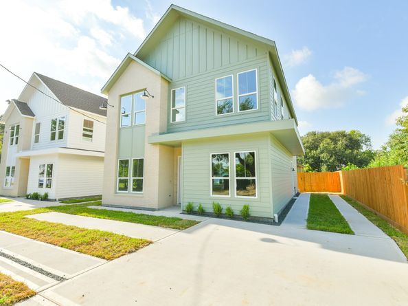 162 Wallace St, Houston TX 77022