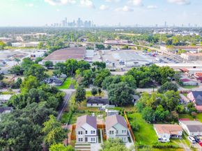 162 Wallace St, Houston TX 77022