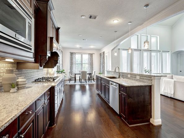 3306 Ralston Edge Lane, Houston TX 77059