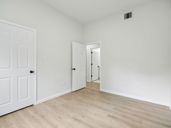 301 Cartersville Street, Houston TX 77029