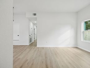 301 Cartersville Street, Houston TX 77029