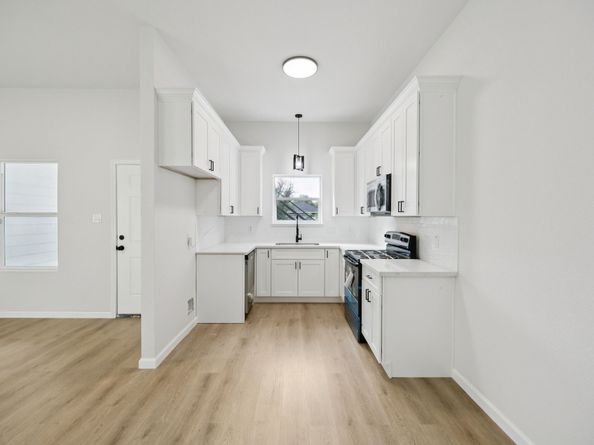 301 Cartersville Street, Houston TX 77029