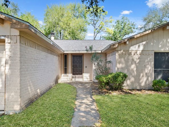 13923 Ludgate Pass, Houston TX 77034