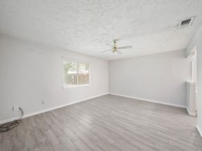 13923 Ludgate Pass, Houston TX 77034