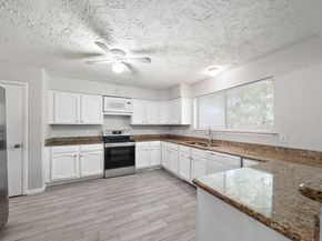 13923 Ludgate Pass, Houston TX 77034