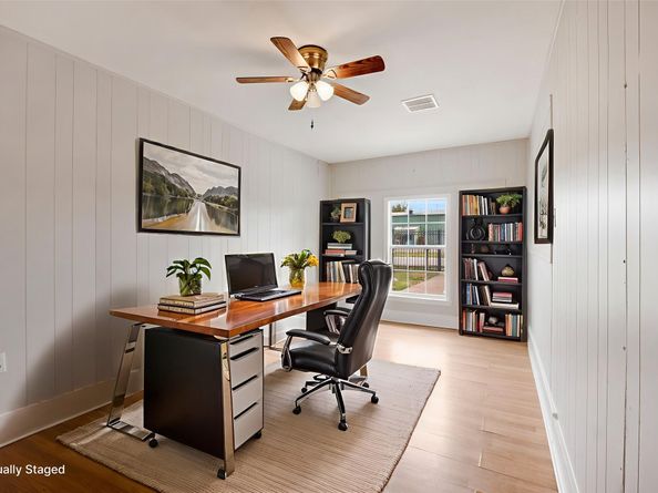 2919 Cochran Street, Houston TX 77009