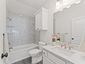 8814 Hollywood Garden Lane, Houston TX 77080