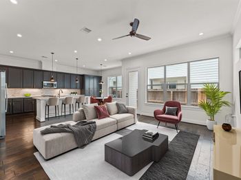 8814 Hollywood Garden Lane