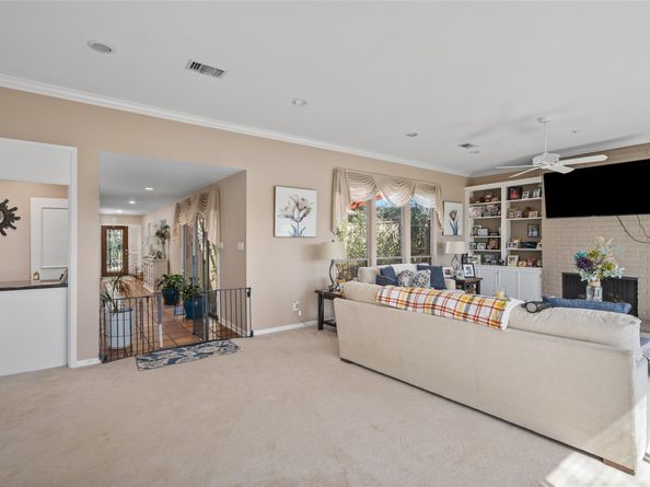 2526 Country Club Boulevard, Sugar Land TX 77478