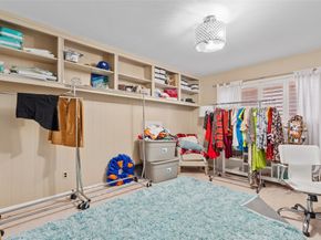 2526 Country Club Boulevard, Sugar Land TX 77478
