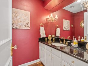 2526 Country Club Boulevard, Sugar Land TX 77478
