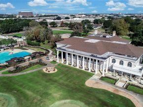 2526 Country Club Boulevard, Sugar Land TX 77478