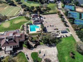2526 Country Club Boulevard, Sugar Land TX 77478