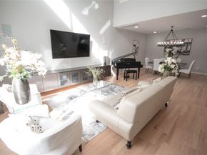 2423 W Main Street B, Houston TX 77098